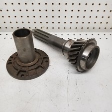 Chevy Gmc Truck Main Drive Gear Bearing Retainer 3905404 In Shaft Sm465 Muncie