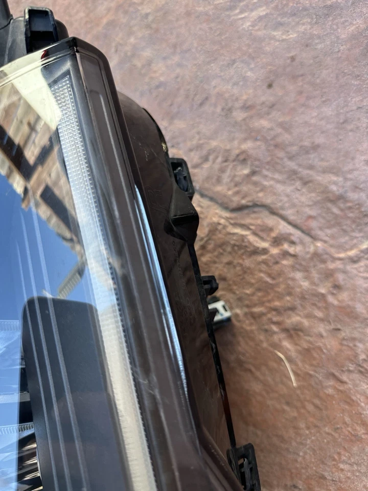 Leer 2020-2021-2022-2023 FARO DERECHO LINCOLN AVIATOR FULL LED OEM FOTO LOCAL Foto 4 de 4