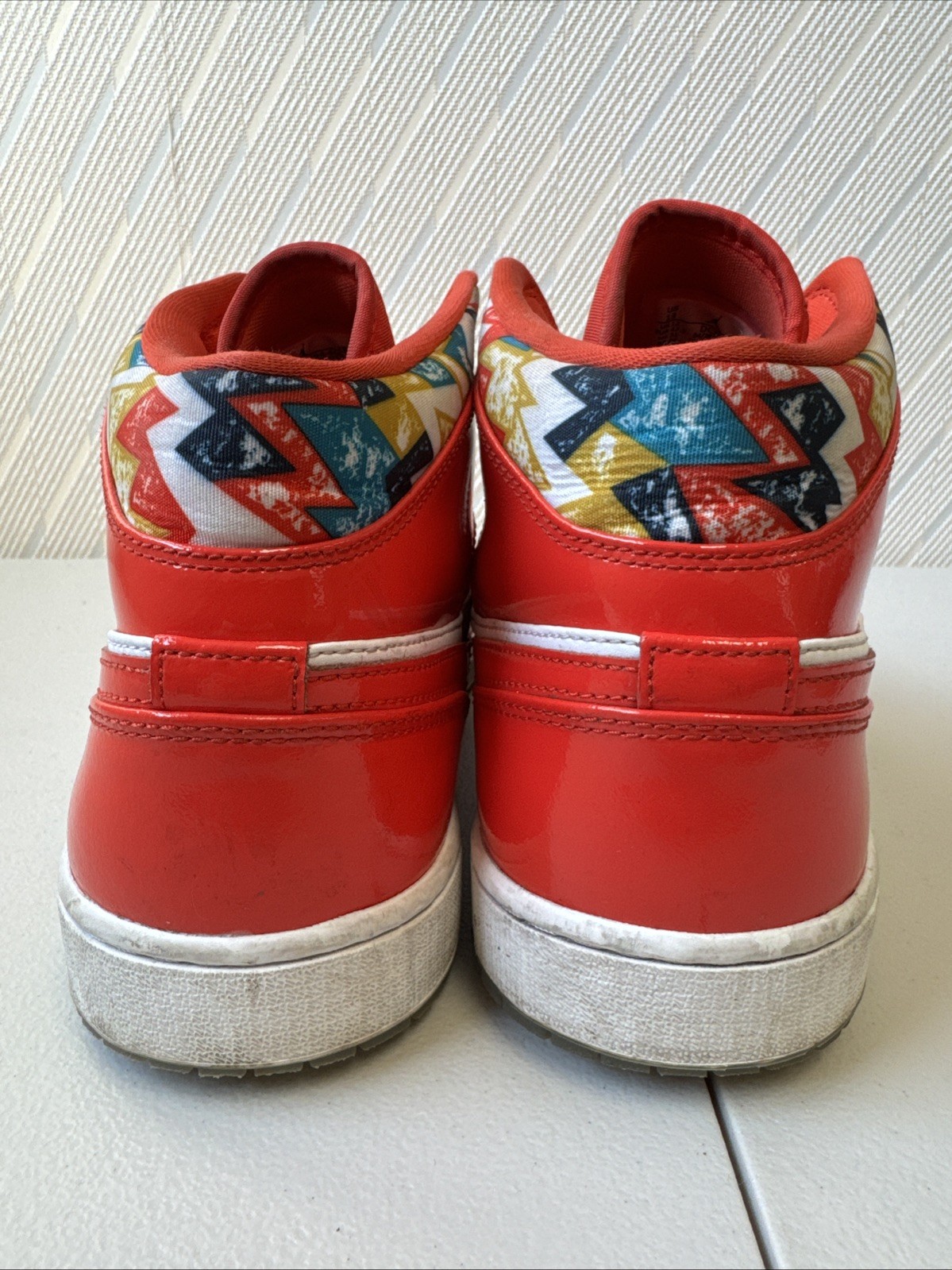 Nike Air Jordan 1 Mid SE "Barcelona Sweater" Red DC7294-600 Men's Size 13 thumbnail 5