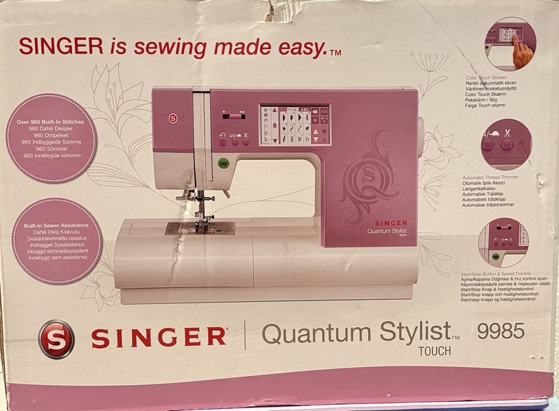 SINGER Quantum Stylist 9985 Touch Computerized Sewing Machine Touchscreen