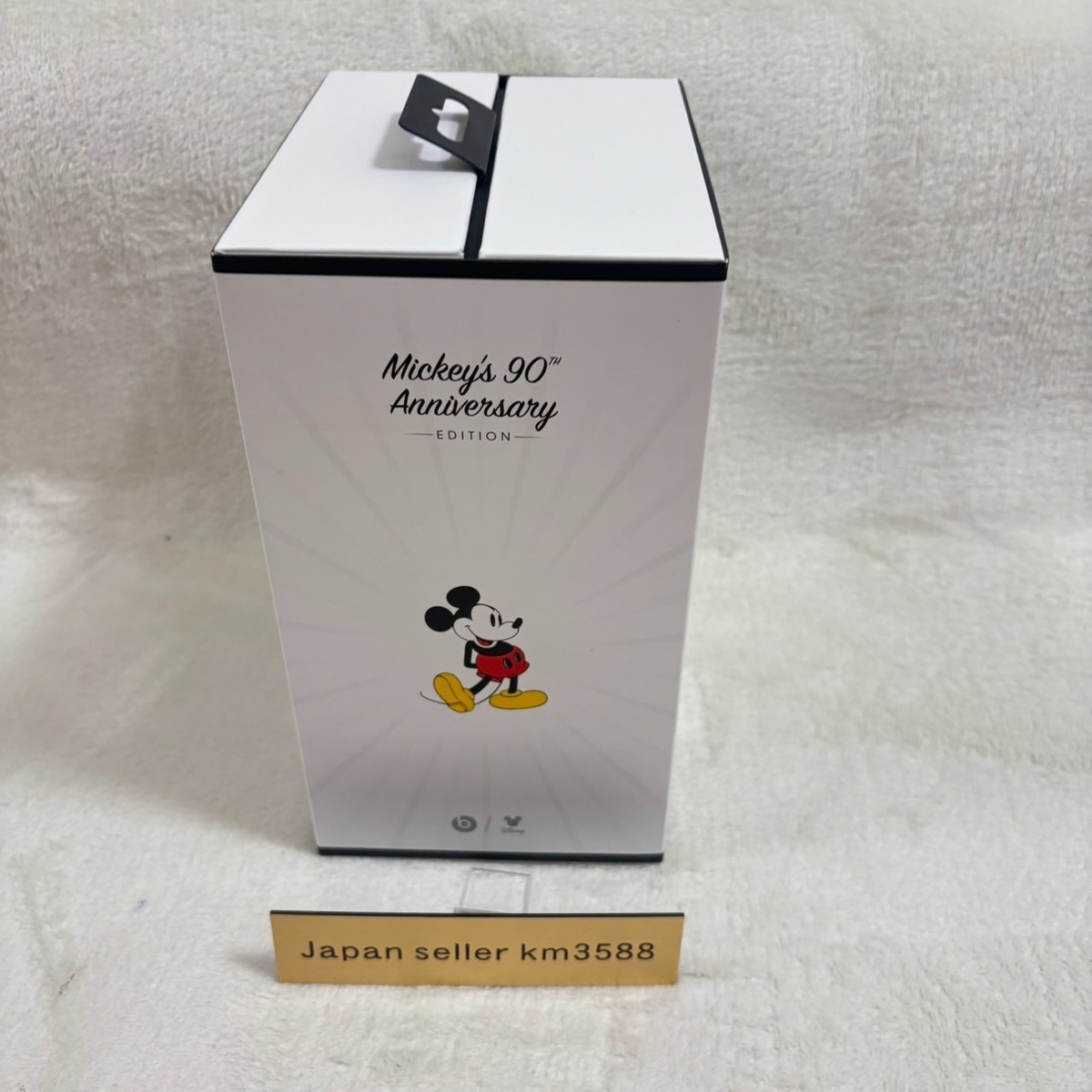 Beats Solo3 Wireless Headphones Disney Mickey Mouse 90th