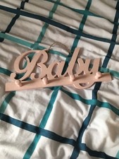 Nuovo. Ganci appendiabiti da bambino rosa e panna.