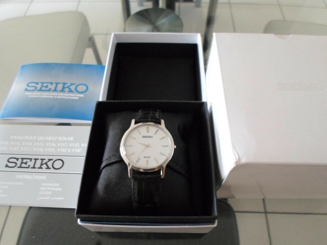 seiko solar mens watch leather strap