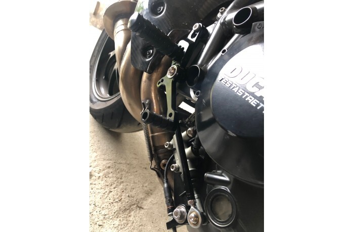 Commandes reculées réglables en alu pour Ducati SBK 848 2008-2012 - 4