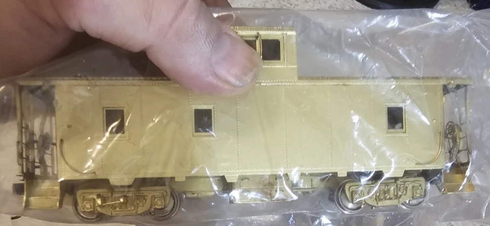 Overland Models S Gauge CA-5  Caboose Union Pacific 1600 - Image 2 of 2