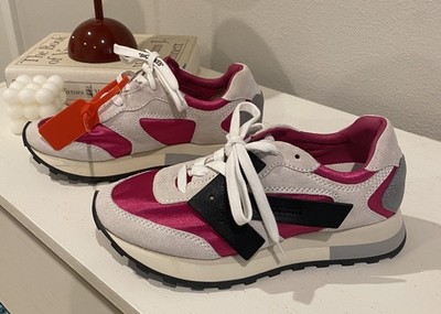 Off-White Runner Pink Colorblock Knit Low Top Sneakers Logo Tag Lace Up