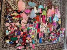 Vintage old Barbie other dolls clothes and accesorries hugh lot