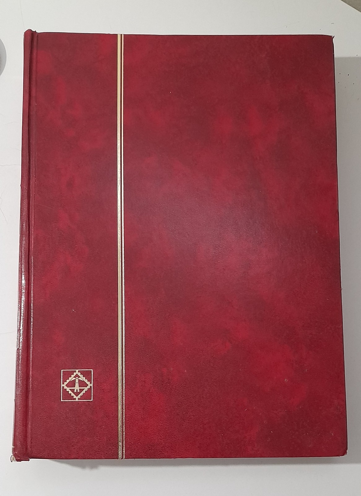 Classificatore LEUCHTTURM formato grande, usato. NOTEVOLE CAPIENZA.