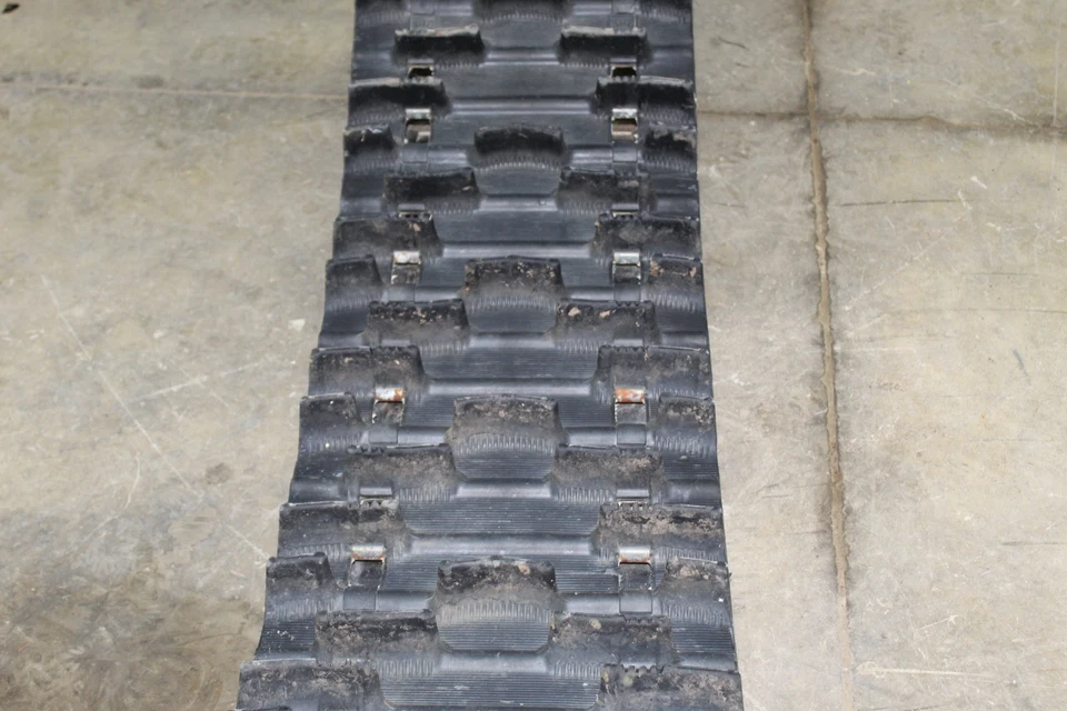 Ski-Doo Summit X 670 1998 136"x 15"x 2" pista 570212000 Foto 3 de 4