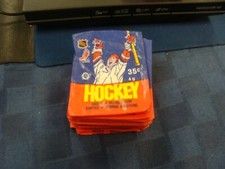 29 O-Pee-Chee Hockey 86-87 opened rappers