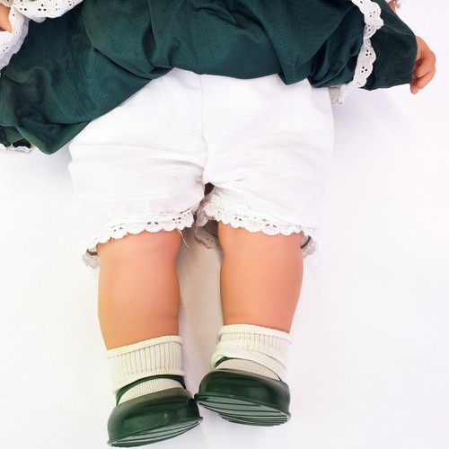 Abito vintage Jessie Collections bambola ragazza capelli ricci verde occhio sonno 24" 1991 - Foto 4 di 12