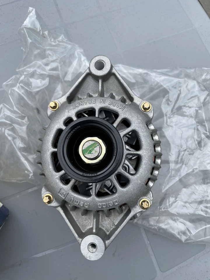 Vauxhall Alternator - Image 2 of 3