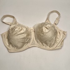 Hanes Ivory Plus Size Underwire Bra w/Lace  Embossed Trim Size 42DD