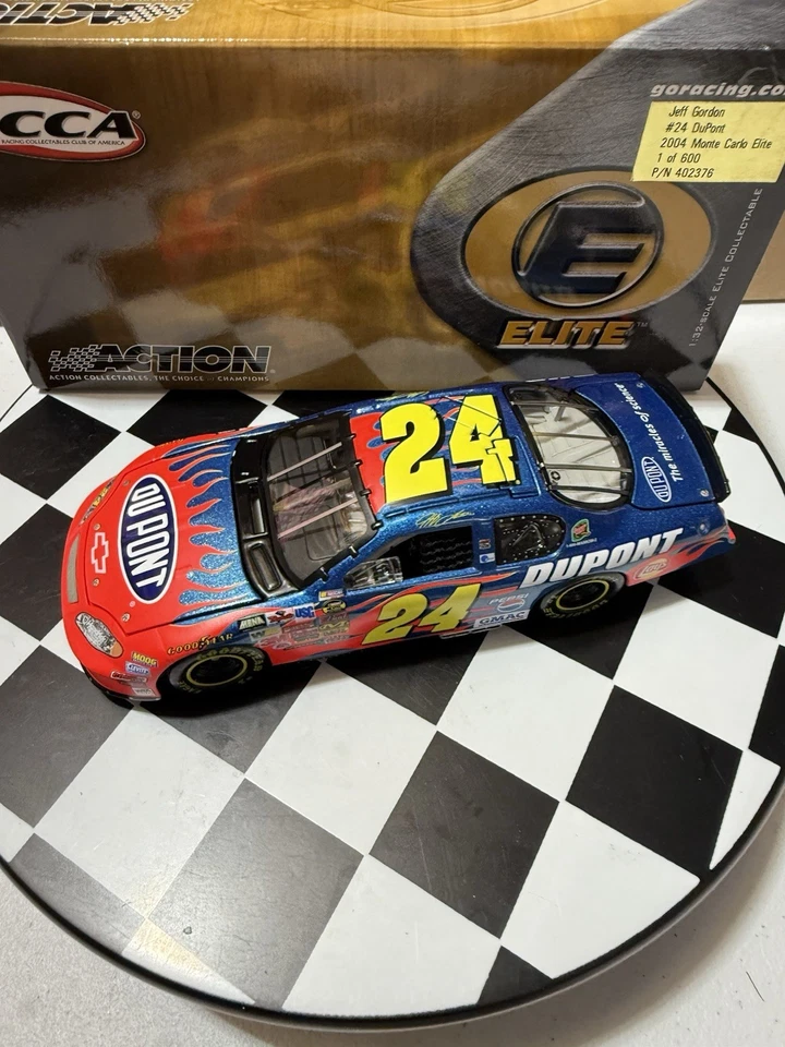 RARO* Jeff Gordon ELITE #24 DuPont 2004 1/32 Nascar Diecast - Imagem 2 de 4