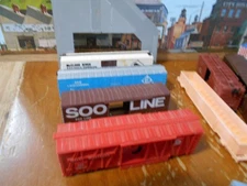 HO Scale Trains Rolling stock Body's and Other Items for Parts Only
