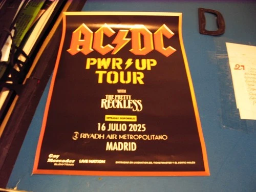AC/DC ORIGINAL POSTER TOUR POWER UP  2025 MADRID 17x12´´