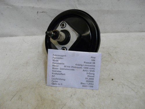 VW Passat 1,9 Limousine Diesel 4 türig 66 Kw Bremskraftverstärker 8D2612105A
