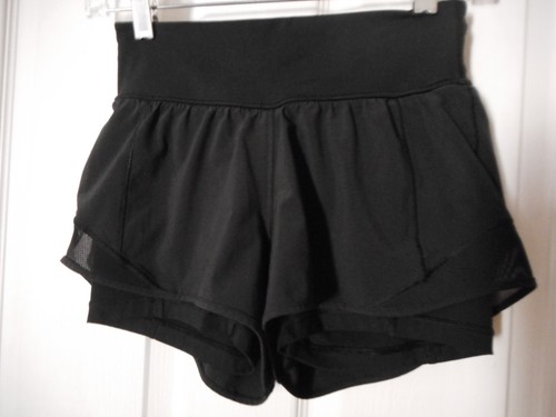 Lululemon 4 Side Mesh Shorts With 