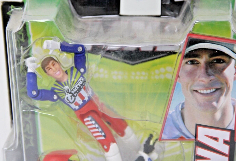 Экшн-фигурка Travis Pastrana Nitro Circus MXS 2011 редкая новая/запечатанная работает Suzuki - Изображение 3 из 4