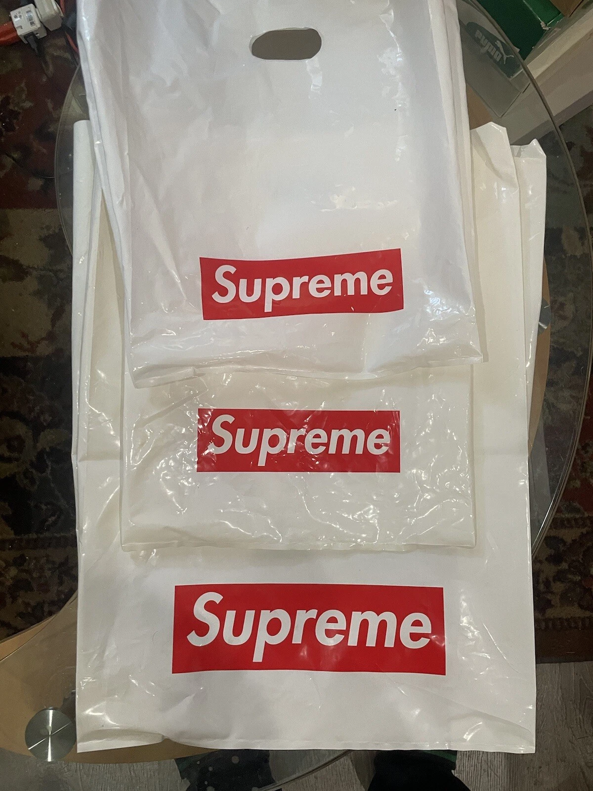 1 sac plastique logo boîte suprême
