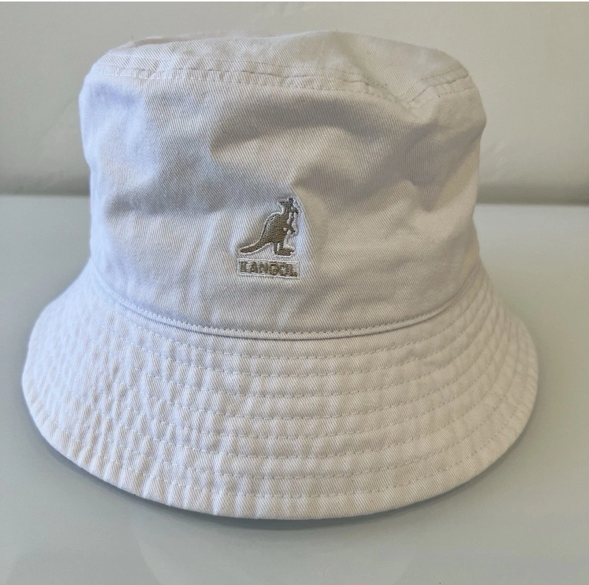 New Kangol Lightweight All season Cotton Bucket Hat Unisex Small White Golf