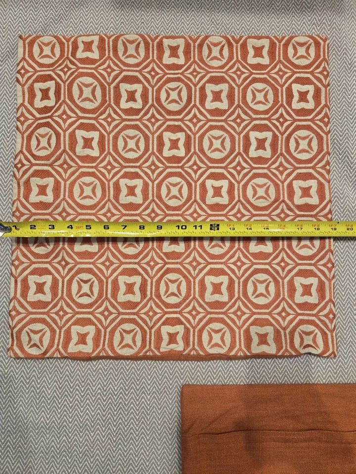 2 Crate & Barrel Throwpillow covers AKIN & SURI orge/wht19x19 83%Cotton 17%Linen - Image 4 of 4