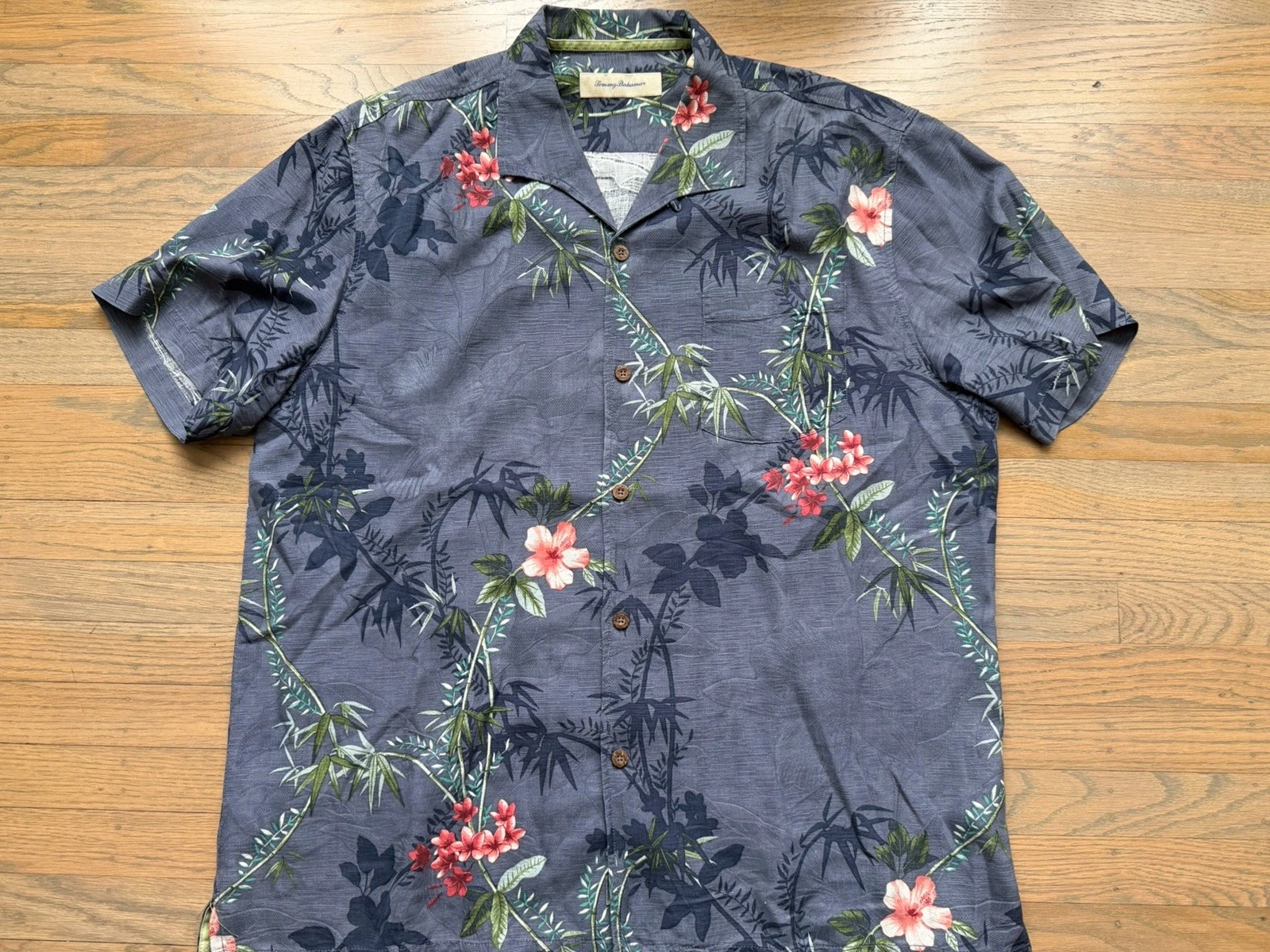 Tommy Bahama Shirt Mens XL Blue Silk Hawaiian Floral Aloha Button Front Casual