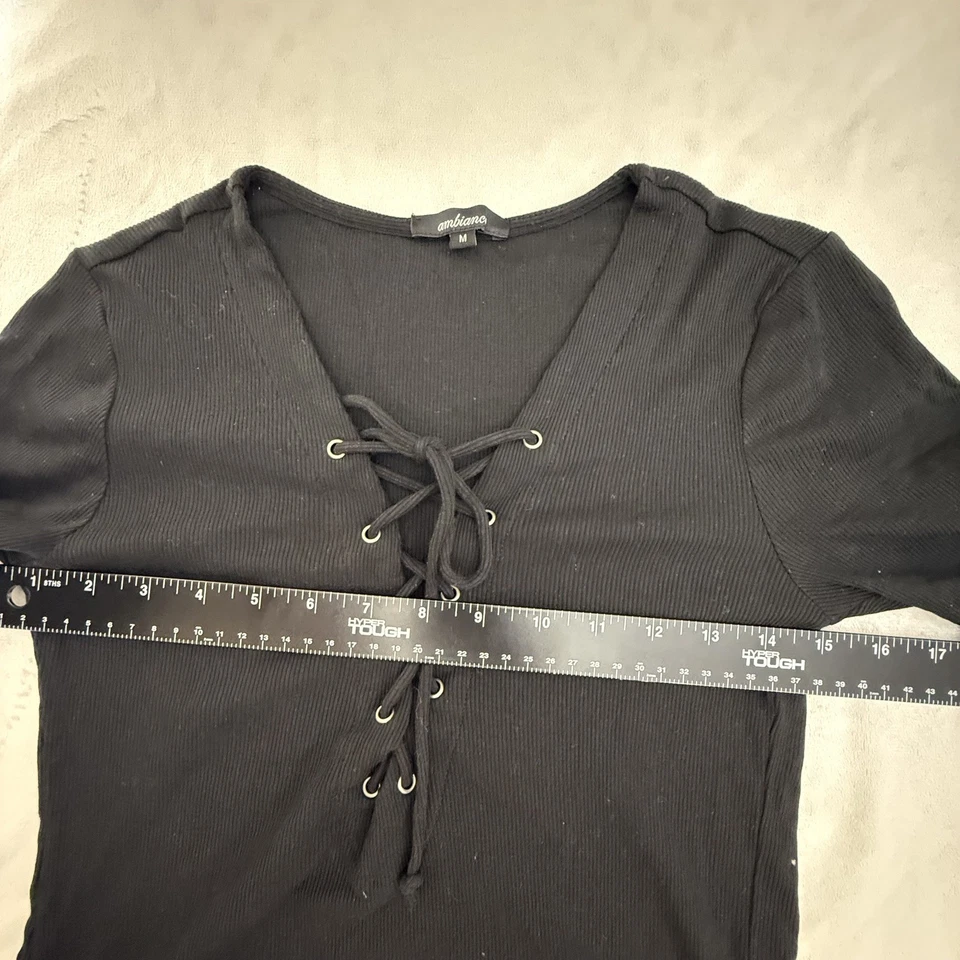 Ambiance 服装短袖上衣黑色罗纹针织性感系带领 M 码 — 第 4/4 张图片