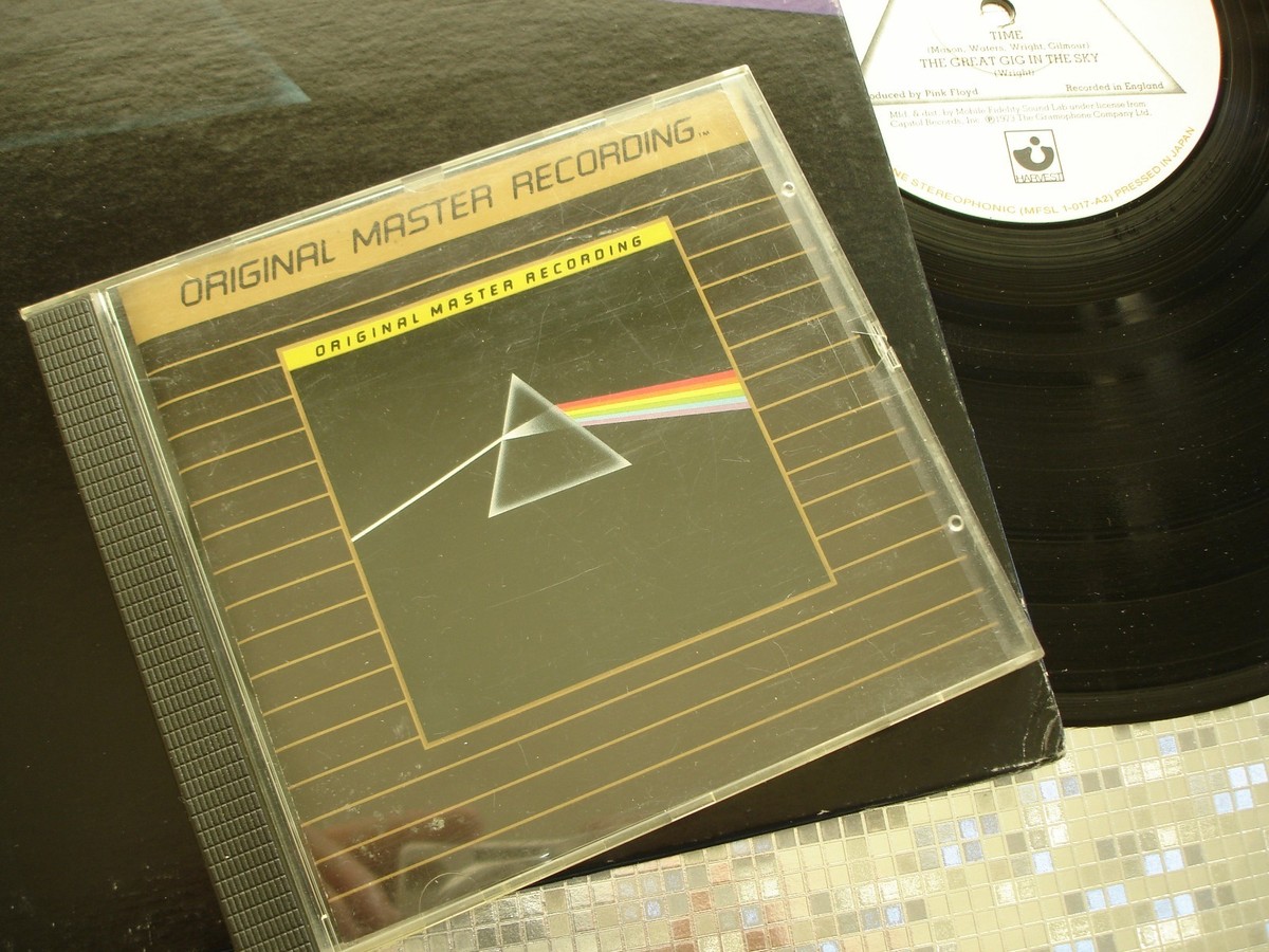 Pink Floyd ~ The Dark Side Of The Moon ~ Mobile Fidelity LP w/ CD