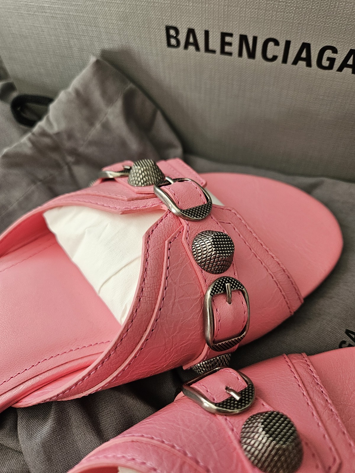 Balenciaga Womens Cagole Sandal Flat Pink Size EU41 US10/ 10.5 thumbnail 2