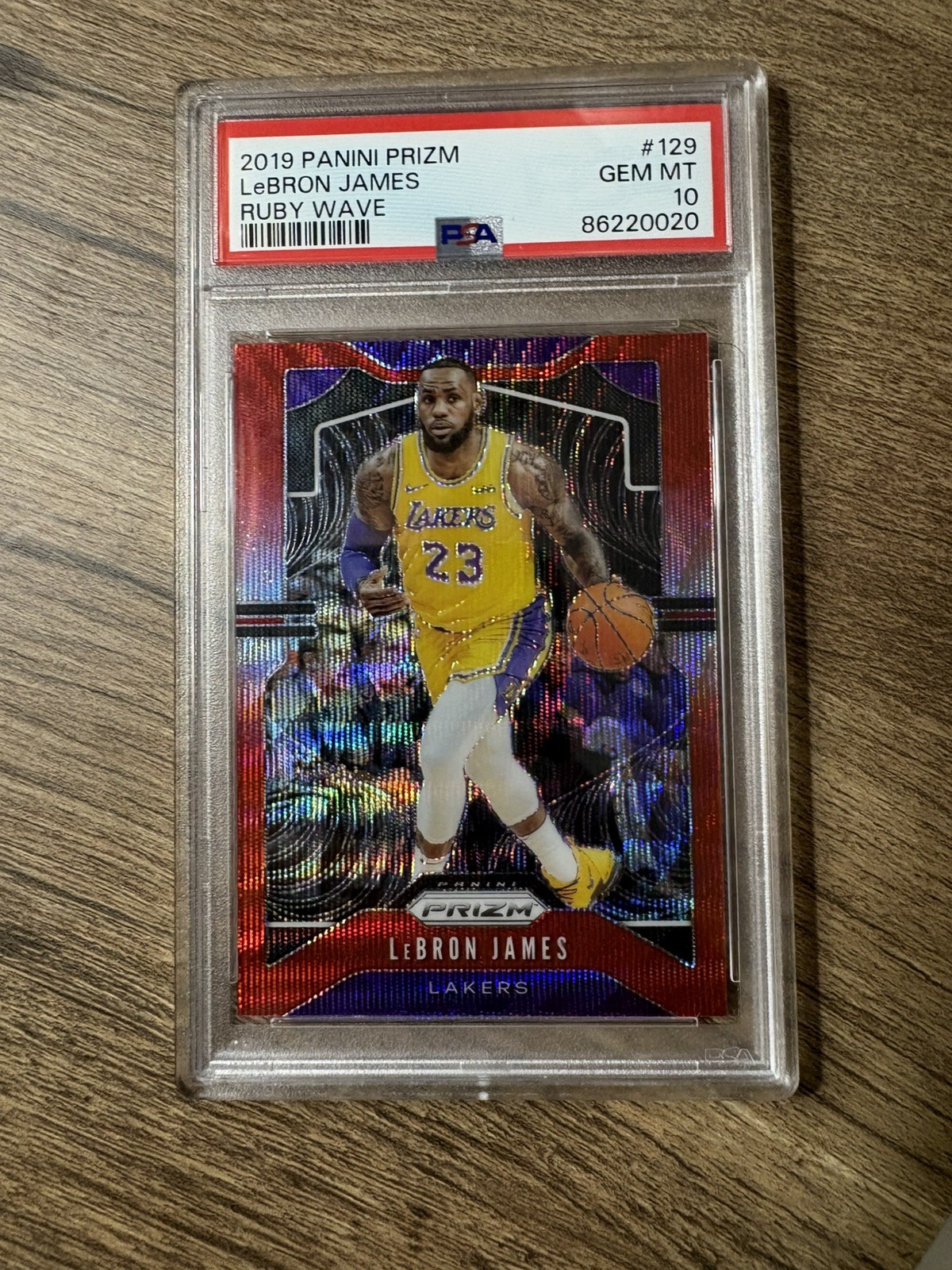 2019  Panini Prizm LEBRON JAMES #129 Ruby Wave PSA 10 Gem Mint! 💎 - Lakers