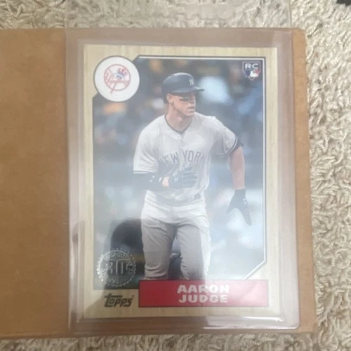 Topps Aaron Judge Rookie 30th Anniversary 1987 Yankees #87T-35 Baseball Card