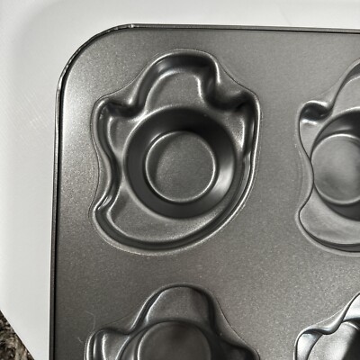 Ghost Aluminum 6-Cupcake Non-Stick Coated Baking Pan Used