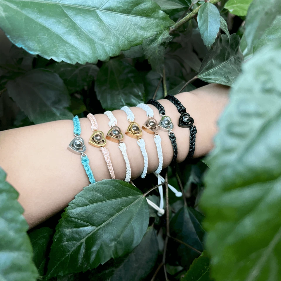 Pulsera Cuerda Proyección Foto Corazón Personalizada • Regalo Aniversario para Amigo Foto 2 de 4