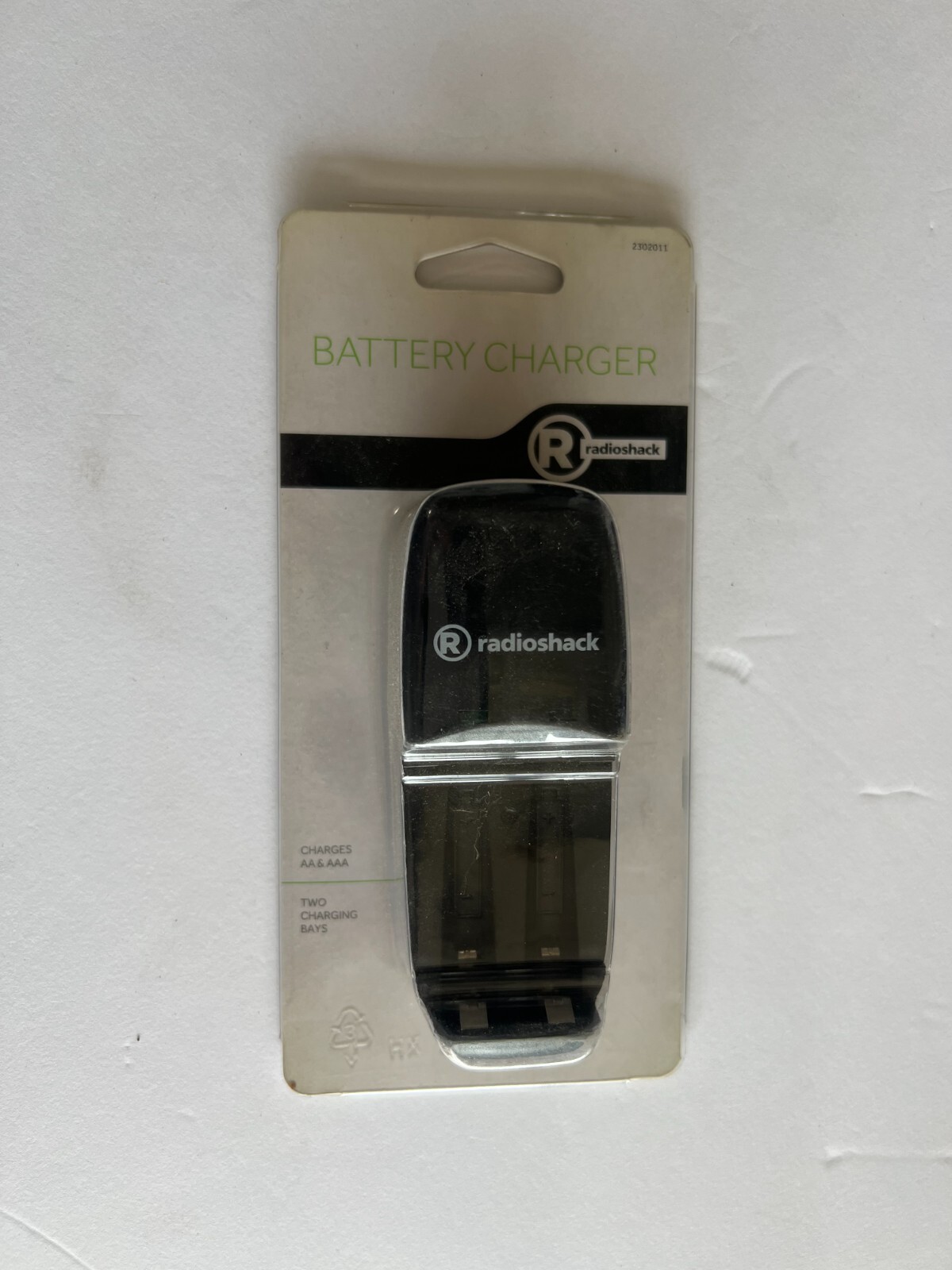 RadioShack Battery Charger for AA and AAA batteries eBay