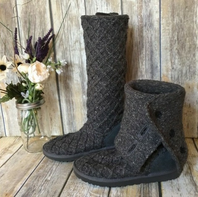 3 button uggs