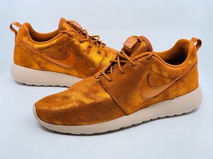 nike women's roshe one premium shoes