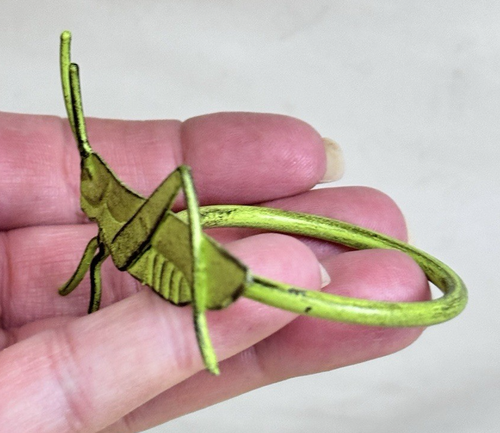 Pier 1 Imports Metal Green Grasshopper Napkin Rings Set Of 8 - Picture 5 of 5