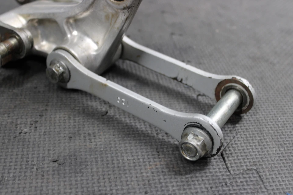 1991 KAWASAKI KDX250 OEM REAR SHOCK LINKAGE LINKS 39007-1208 46102-1328 - Image 4 of 4