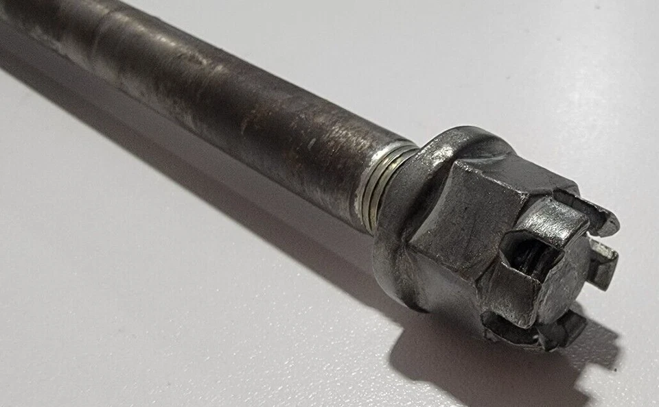 Eje delantero Honda TL125 1973-1975 Trials TL 125 K1 Foto 2 de 4