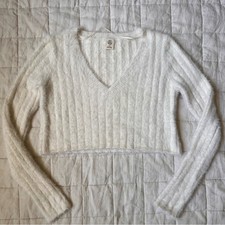 NWOT Urban Outfitters Cropped Ribbed Fuzzy Cream Sweater - Small