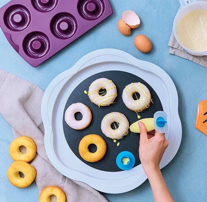 * TUPPERWARE Spinning Rotating Tray - NEW - Image 3 of 4