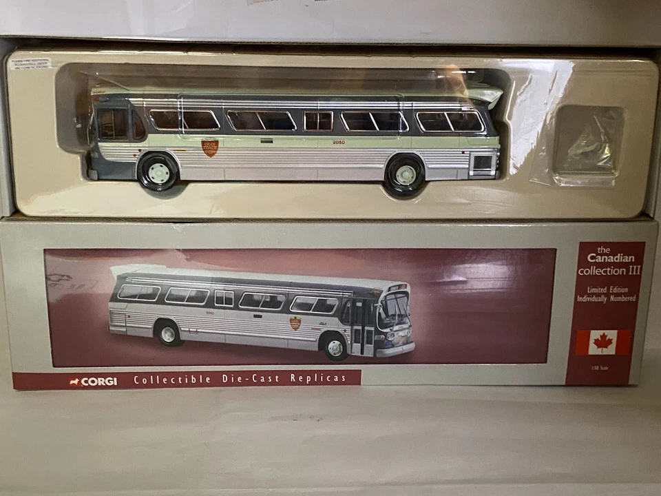CORGI GM 5300 Fishbowl Gray Coach Lines CANADA Limited 1:50 Autobus Diecast - Immagine 3 di 4