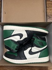 Air Jordan 1 Retro OG High Pine Green size 8.5 With Box