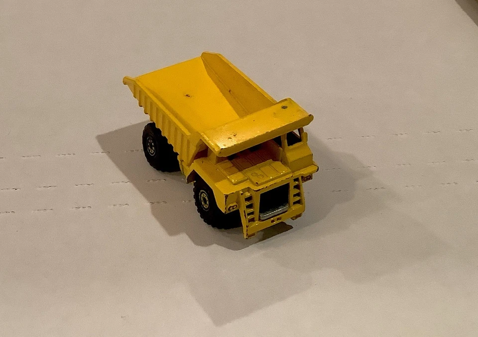 Hot Wheels CAT Dump Truck 1979 Caterpillar ~ VGC - Image 2 of 4