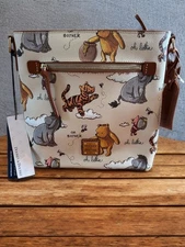 2020 Disney Parks Dooney & Bourke Winnie The Pooh Crossbody Bag New Actual