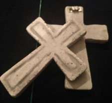 NEU!Kleiner Grab Trauer Gedenk Kreuz 1x8,5x11cm m.Stab grau Polyresin Wetterfest