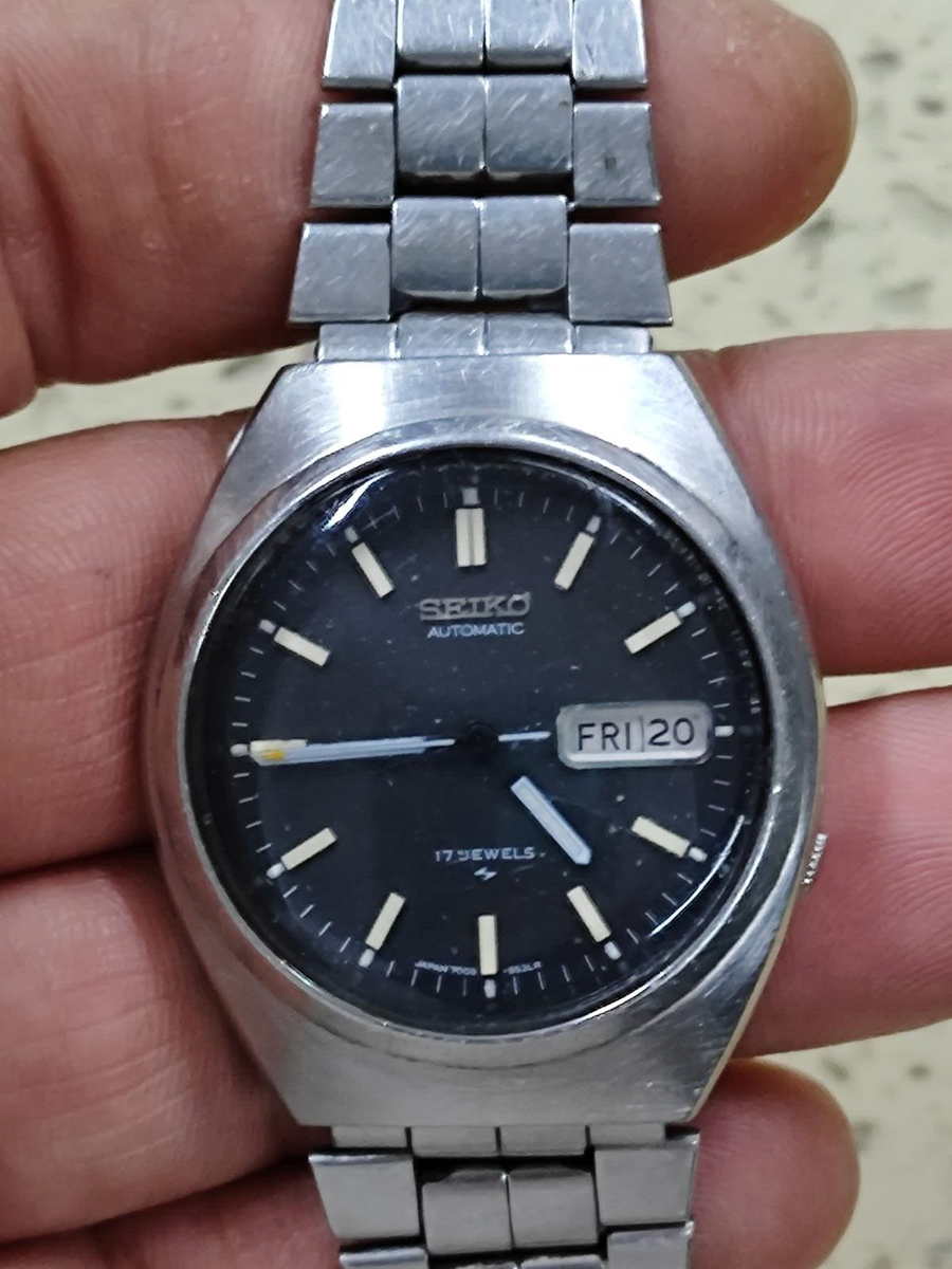 Beautiful SEIKO 7009-843A AUTOMATIC BLACK DIAL JAPAN WORKING 37mm