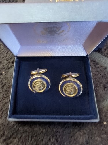 Hot! 🔥 Presidential Cufflinks 47th President Donald Trump - 2025 Brand New - Picture 14 of 14