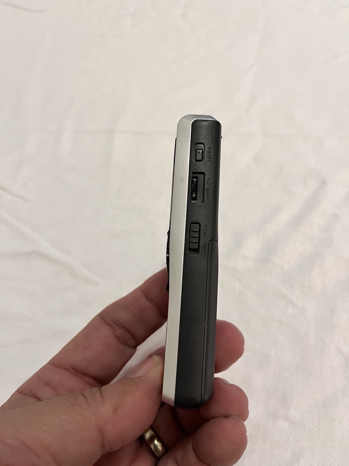 Sony ICD-B310F Digital Voice Recorder FM Radio Built-In Tested Works